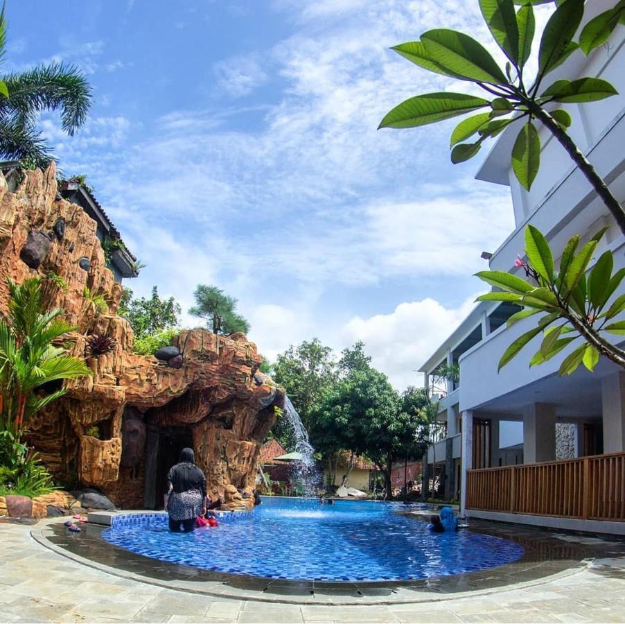 Long Beach Hotel Pangandaran Eksteriør bilde